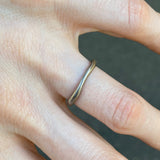 S106 - Sutro Ring - 18ct White Gold | Size K or 5